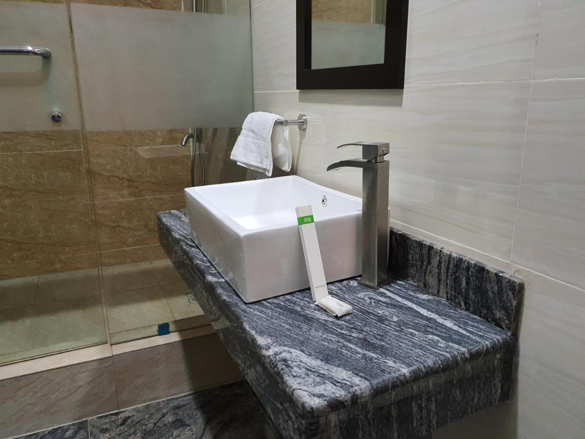 Residency Hotel Lagos Airport Extérieur photo